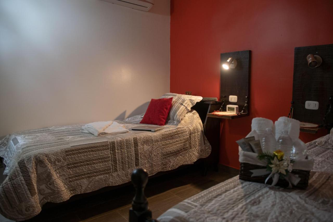 Alice Y Juancito Boutique Hotel Алахуэла Экстерьер фото