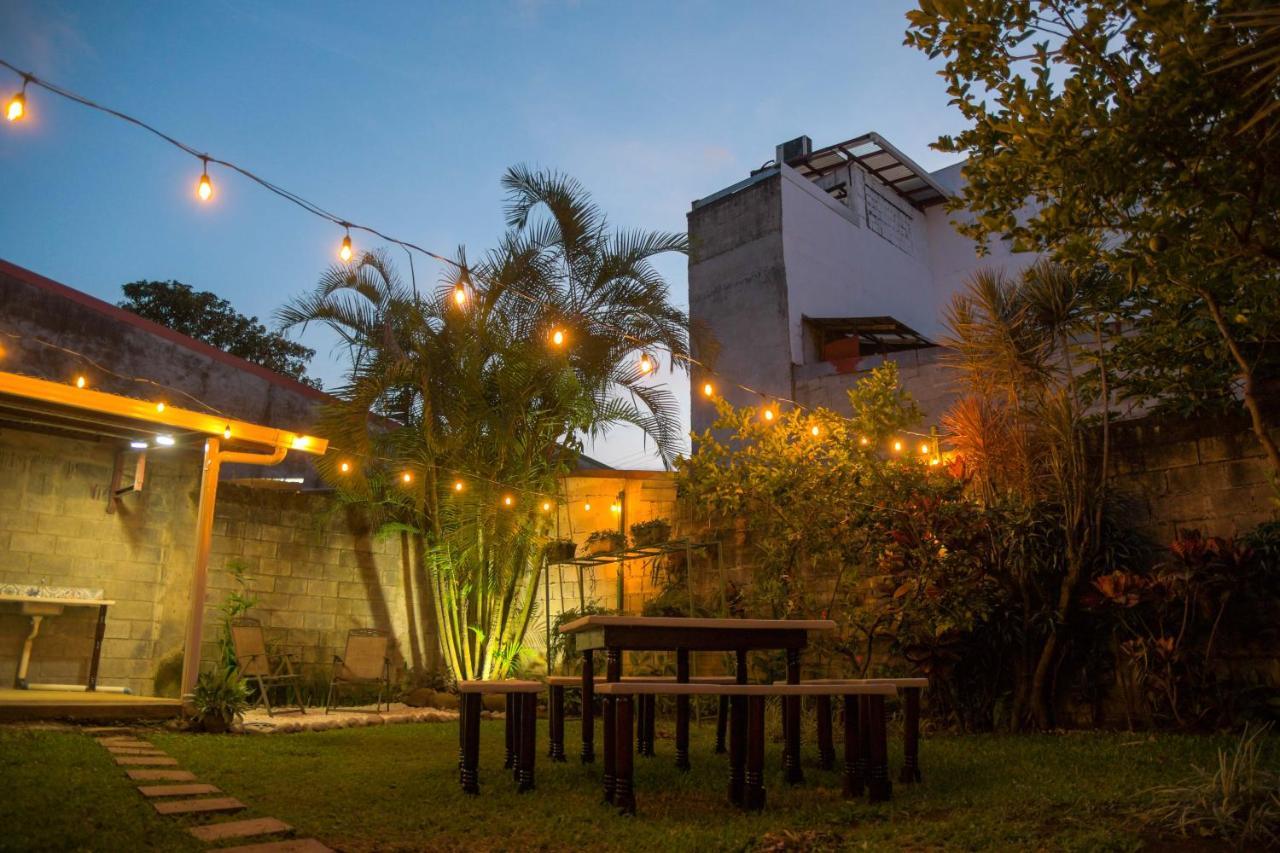 Alice Y Juancito Boutique Hotel Алахуэла Экстерьер фото